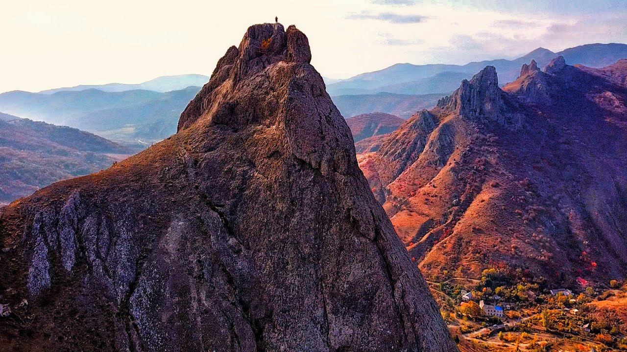 СКРЫТОЕ Село в ГОРАХ КРЫМА. ТУРИСТЫ здесь НЕ БЫЛИ. Показываю КРАСИВЕЙШИЙ ВИНОГРАДНИК в Крыму. смотреть онлайн