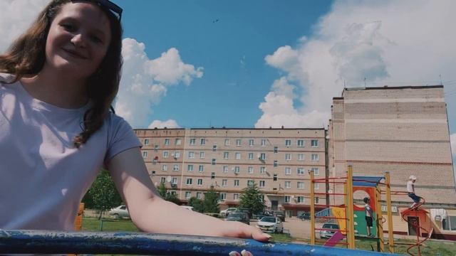 Vlog: сдаём учебники // жрем // гуляем смотреть онлайн