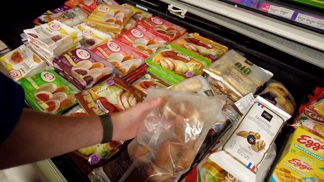 МЕГА ОБЗОР магазина продуктов в Малайзии Village Grocer смотреть онлайн