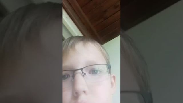 ответы на вопросы и выполняю задания от подпишиков