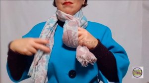 Как красиво завязать шарф на пальто без воротника/How to tie a scarf on a coat without a collar