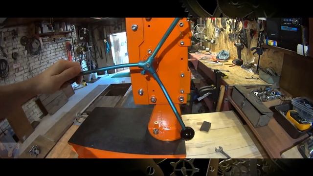 Полезные станки своими руками в домашней мастерской \\ Useful homemade machines in a home workshop смотреть онлайн