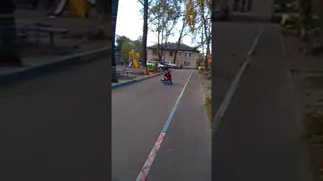 Самодельный электротранспорт на основе советского снегоката и гироскутера. Электро трицикл. смотреть онлайн