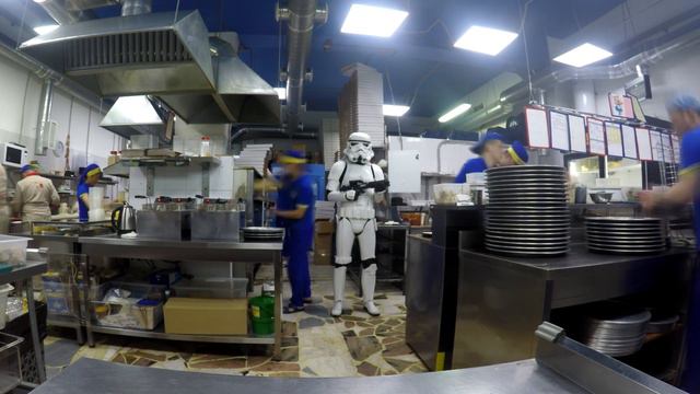 Штурмовик на кухне Sergio Pizza смотреть онлайн