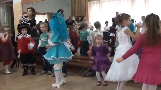 мальвина танцует 6 лет смотреть онлайн