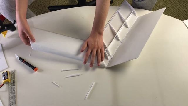 Самодельное летающее крыло из потолочной плитки | DIY Rc Wing ( #stayhome ) смотреть онлайн