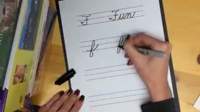 Learn Cursive Letter 