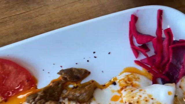 Где поесть в районе Konyaaltı Antalya, Турция. Сколько стоит фастфуд и морепродукты? смотреть онлайн