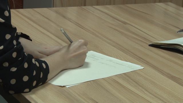 Работа на лето. Где анапские подростки получают свои первые деньги? смотреть онлайн
