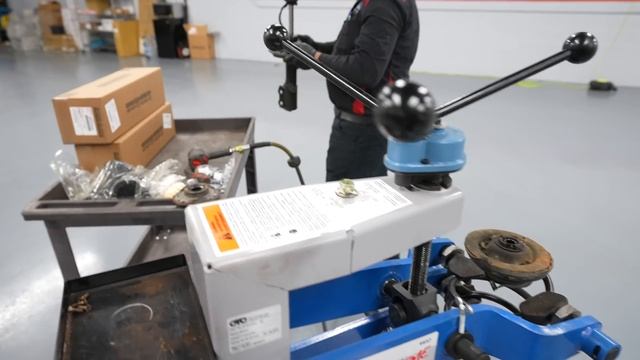 When Should You Replace Toyota Struts and Shocks? And How to Do It! смотреть онлайн