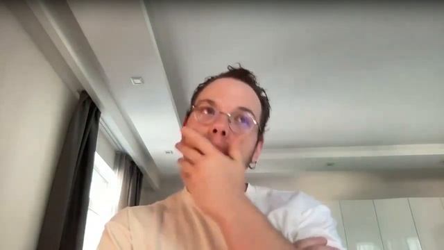 Вопросник #1 / Как не выгорать? Как защитить дизайн? Как найти работу дизайнеру? Как и где учиться смотреть онлайн