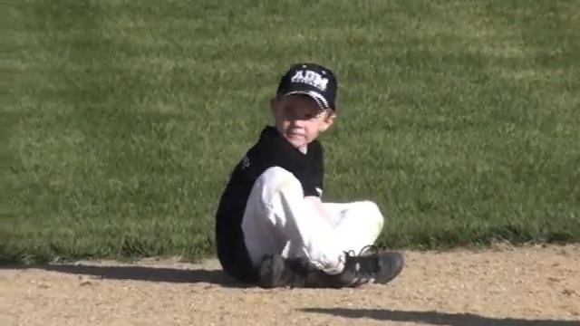 Jacob's T-Ball Game смотреть онлайн