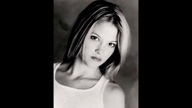 Nicki Aycox An American Actress смотреть онлайн