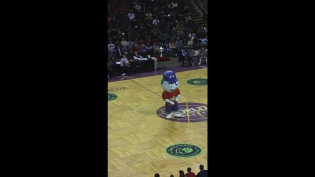 The Harlem Globetrotters World Tour 2013 смотреть онлайн