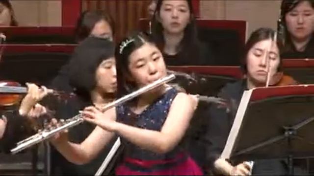 Concerto for flute in G major Op. No 29, Karl Stamitz by Amy Yun смотреть онлайн