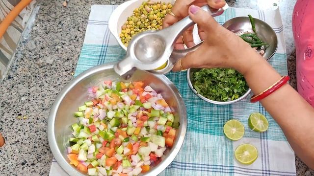हरे मूंग और हारे बूट चने से बना एक ताकतवर नाश्ता | Kaise banaye hare chane se... смотреть онлайн