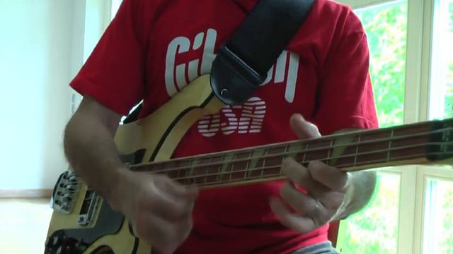 Rickenbacker 4001 white 1984. The best i ever had. смотреть онлайн