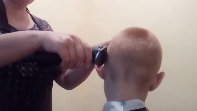 Стрижка для мальчика под машинку смотреть онлайн