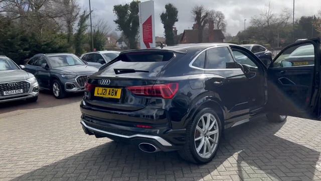 Audi RS Q3 Sportback 400 PS S tronic смотреть онлайн