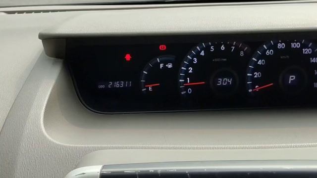 TOYOTA NAV1 V 2013, 2.000cc Automatic смотреть онлайн