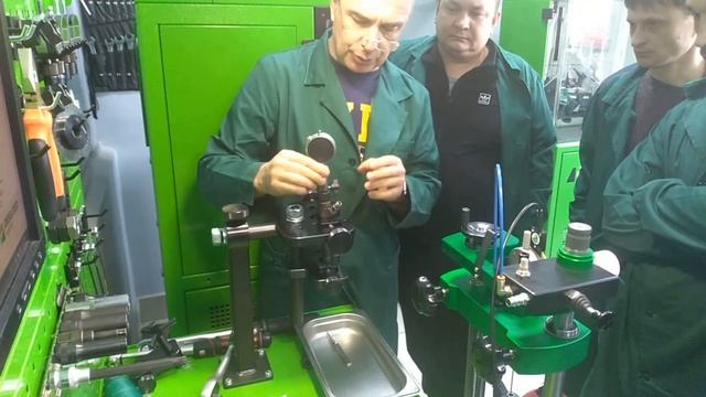 Учебные курсы по диагностике и ремонту форсунок Common Rail видео. смотреть онлайн
