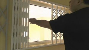 Раздвижная решетка на окно