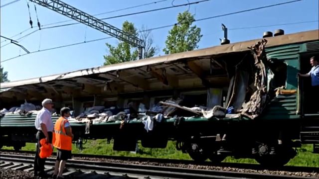 Почему поезд считается опаснее самолета смотреть онлайн