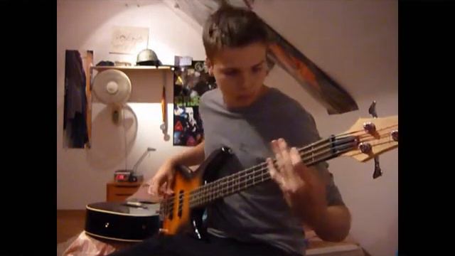MUSE - Supermassive Black Hole {Bass Cover} with TABS смотреть онлайн