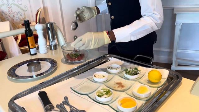 I am 43 Vanitas Restaurant (Versace Hotel Dubai) смотреть онлайн