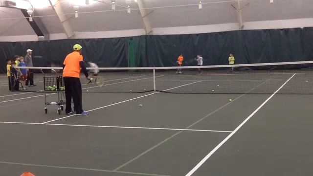 Stephen Peterson of Next Generation Tennis specialty feeding to 10 & under kids смотреть онлайн