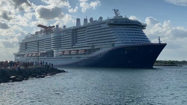 Carnival's Mardi Gras Departs Port Canaveral on Maiden Voyage смотреть онлайн