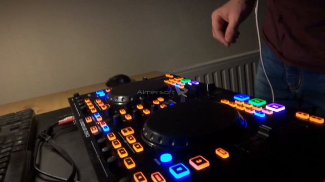 Behringer CMD Studio 4A смотреть онлайн