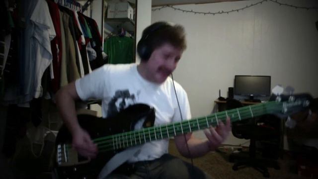 Asthenia by Blink-182 - Bass Cover смотреть онлайн