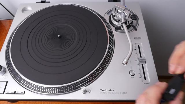 Technics SL-1200GR: il mio GIRADISCHI! смотреть онлайн