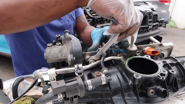 How To Upgrade your MK5 GTI to RS4 Fuel Rail Valves and Rs4 Fuel Pressure sensor|FSI FUEL UPGRADE смотреть онлайн