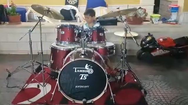 Batterista Gianni Anthony 5 anni смотреть онлайн