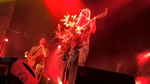 Heather Nova - Sugar w/ Midori Jaeger on cello @ ZAKK, Düsseldorf 08.05.2023 смотреть онлайн