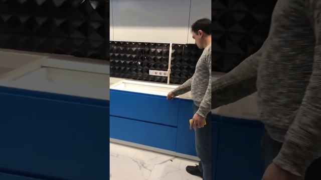 Кухня мдф крашенный с сервоприводом