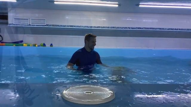 Влог АЛИСА хочет УКРАИНСКИЙ ! ПОСЛЕДНИЙ Бассейн ! Прикинул СВЕТИЛЬНИКИ БАТЯ ЛЕША смотреть онлайн
