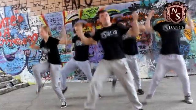 Танцуют брейк данс под рэп смотреть онлайн