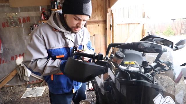 Как поменять грипсы. ТехноВлог! смотреть онлайн