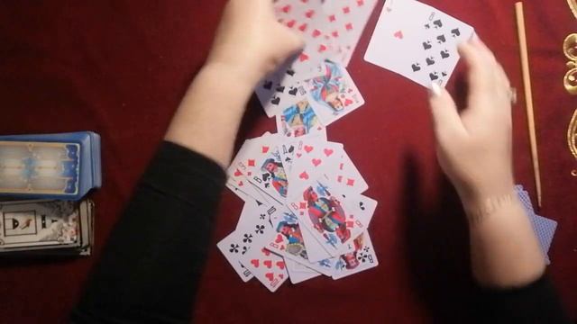 Бубновая Дама-Крестовый Король расклад на отношения смотреть онлайн