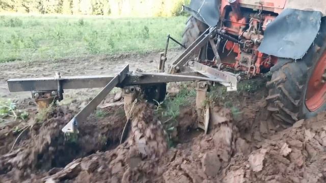 РАЗРАБОТАЛИ 2,5 ГЕКТАРА НА МТЗ 80 смотреть онлайн