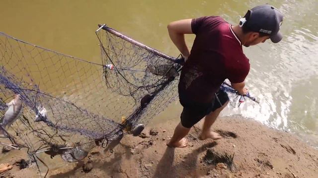 PESCANDO DE REDUCHO NO POÇO GRANDE смотреть онлайн
