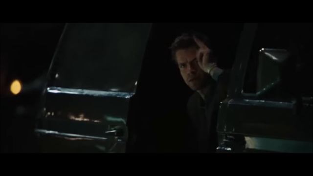 Robert Langdon - Tom Hanks смотреть онлайн