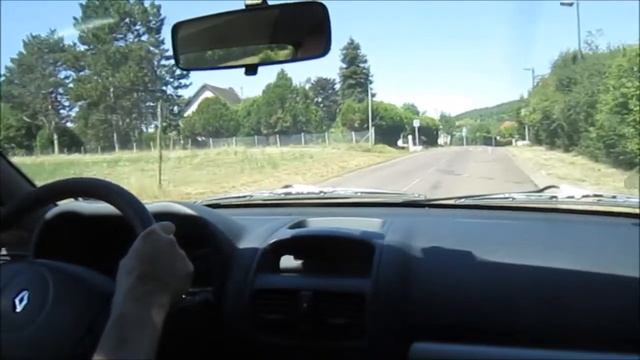 Un petit tour en Renault Clio 2 dans l'Yonne par un beau dimanche d'été смотреть онлайн