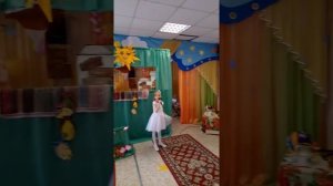 Песня «Прозрачные сосульки» исполняет Коваленко Диана 6 лет