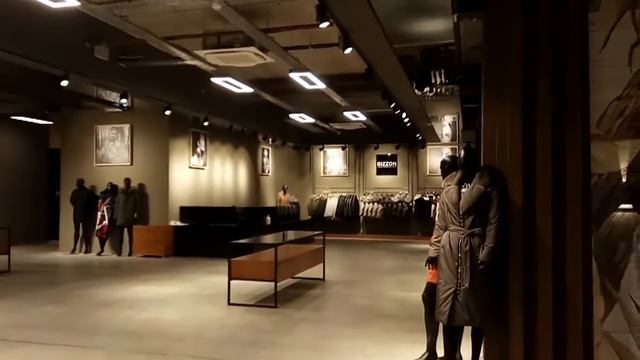 Заказали поездку в турецкий мол, а нас обманом отвезли в магазин меха и кожи смотреть онлайн