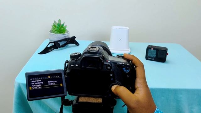 How To Format SD Card In Canon 70D DSLR ।। Format Any Canon DSLR смотреть онлайн