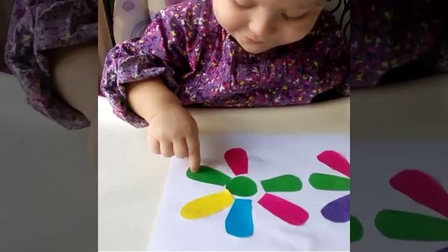 Развивающие игры для детей 1-3 года . Делаем аппликации , учим цвета ???????? смотреть онлайн